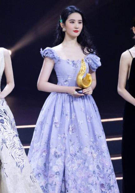 吃瓜娱乐圈刘亦菲微博,娱乐圈幕后故事大揭秘