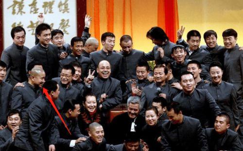 娱乐吃瓜报道文章